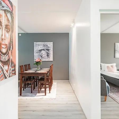 Family Hilla 2 * Ροβανιέμι